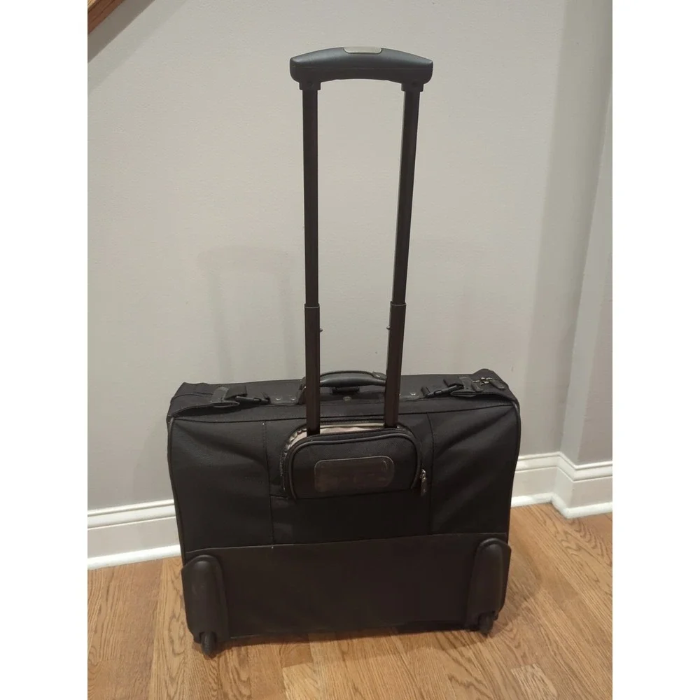 American Tourister 2 Wheels Garment Bag - Black